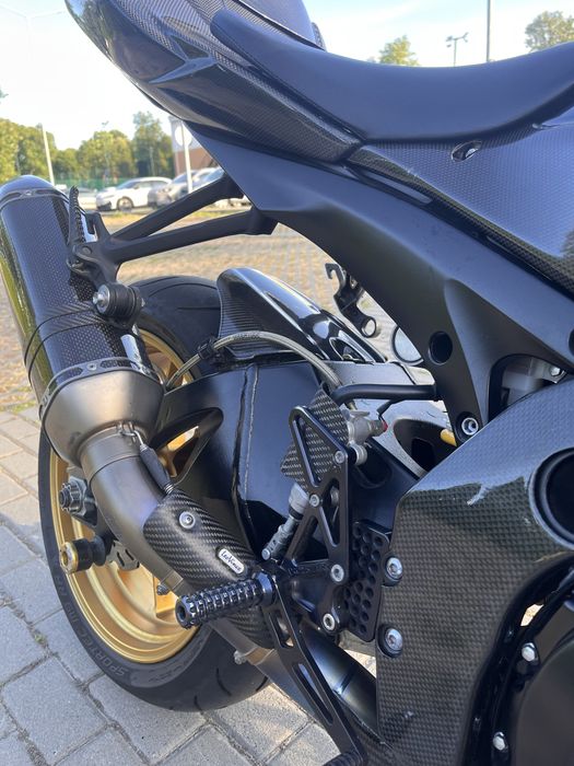 Продам suzuki gsxr 1000 k7-k8