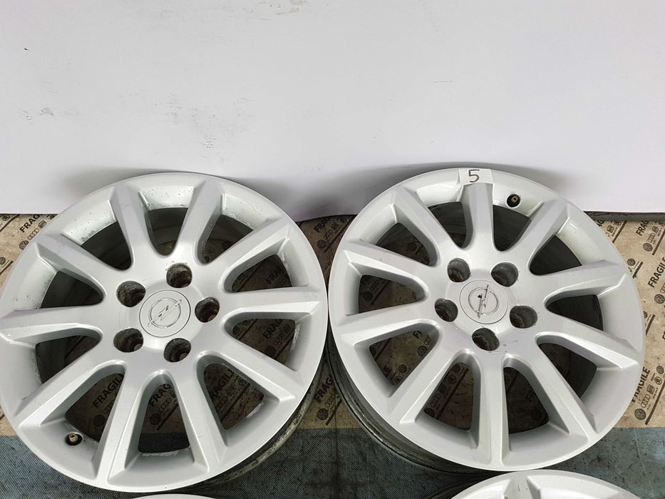 Felgi Alu Opel Astra H Zafira B Meriva B 5x110 6,5jx16
