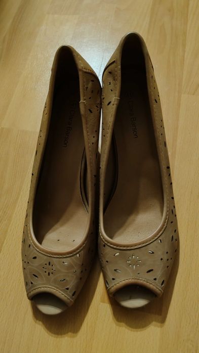 Sandały rozm 41 Clara Barson