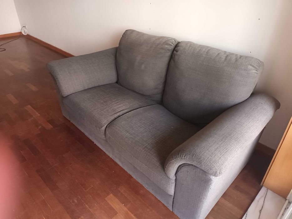 Sofá de 2 lugares