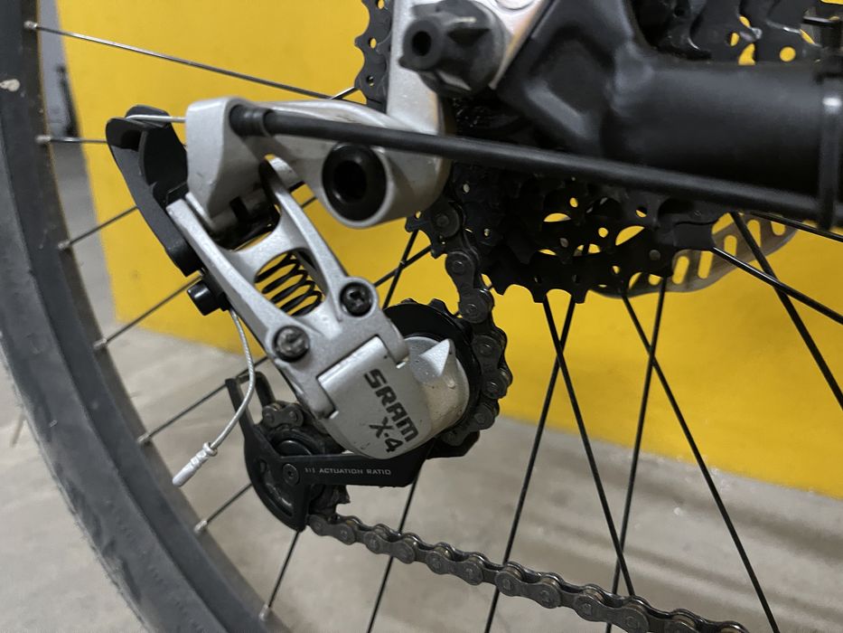 BERG TrailRock Ltd - XL 29” 3x8