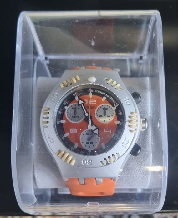 Swatch  laranja  quase novo