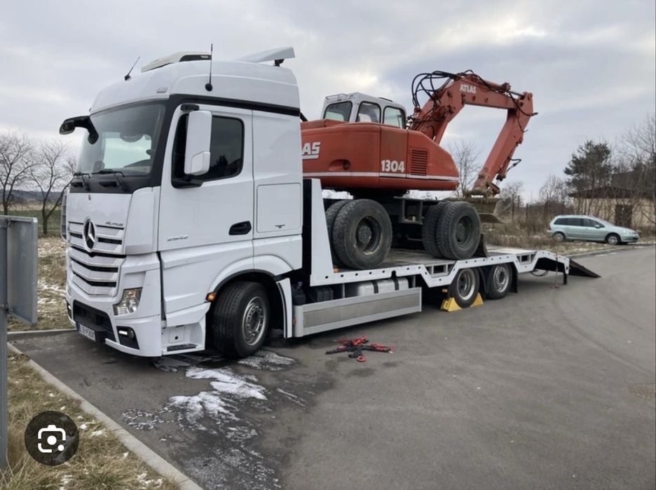 Autolaweta autopomoc holowanie transport