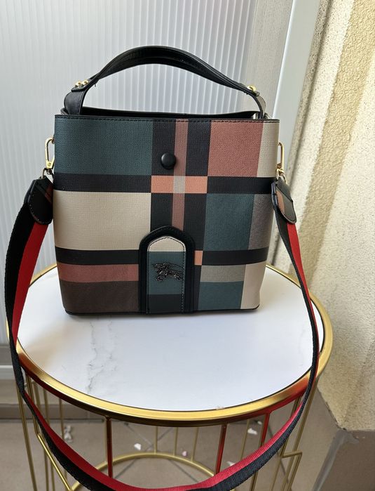 Torebka kratka burberry