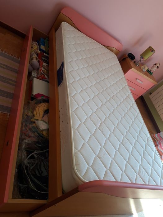 Quarto completo para Rapariga