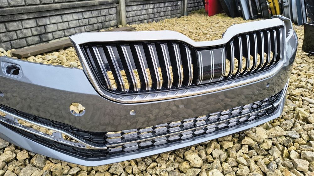 Zderzak przedni spryski + 4xPDC LF7C Skoda Superb 3 3V 3V0 19- FL lift ...