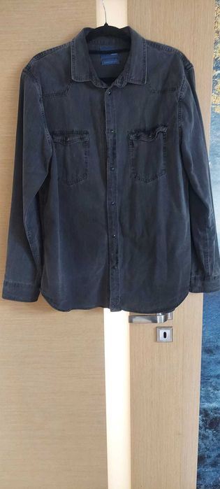 bluza spodnie t-shirt ubrania koszula  spodenki