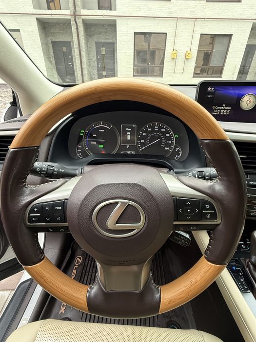 Продам lexus rx 450h 2019
