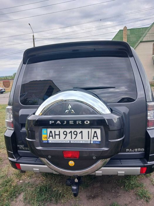 Mitsubishi Pajero Wagon IV