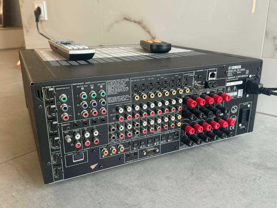 Yamaha RX-V3900 Amplituner, 7.1, 200W x 7, piloty/Komis Krzysiek