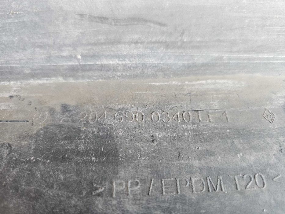Embaladeiras Mercedes-Benz C (W204) | 139764