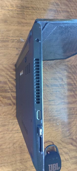 Ноутбук Dell В отличном состоянии.