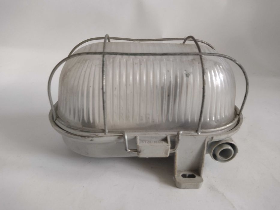 Lampa garażowa  w stylu Loft