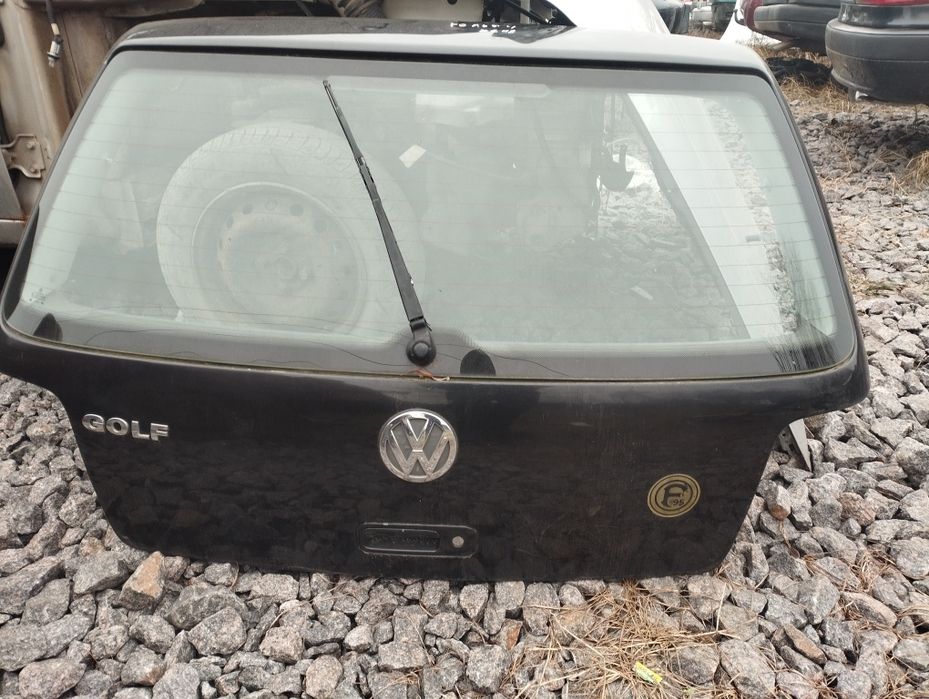 Задня ляда Фольксваген Гольф 4 кришка багажника хетчбек комбі  скло