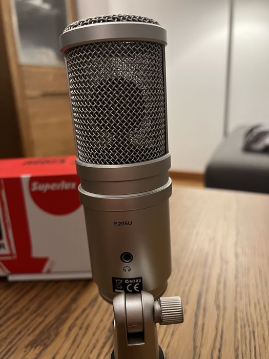 Mikrofon Superlux e205U