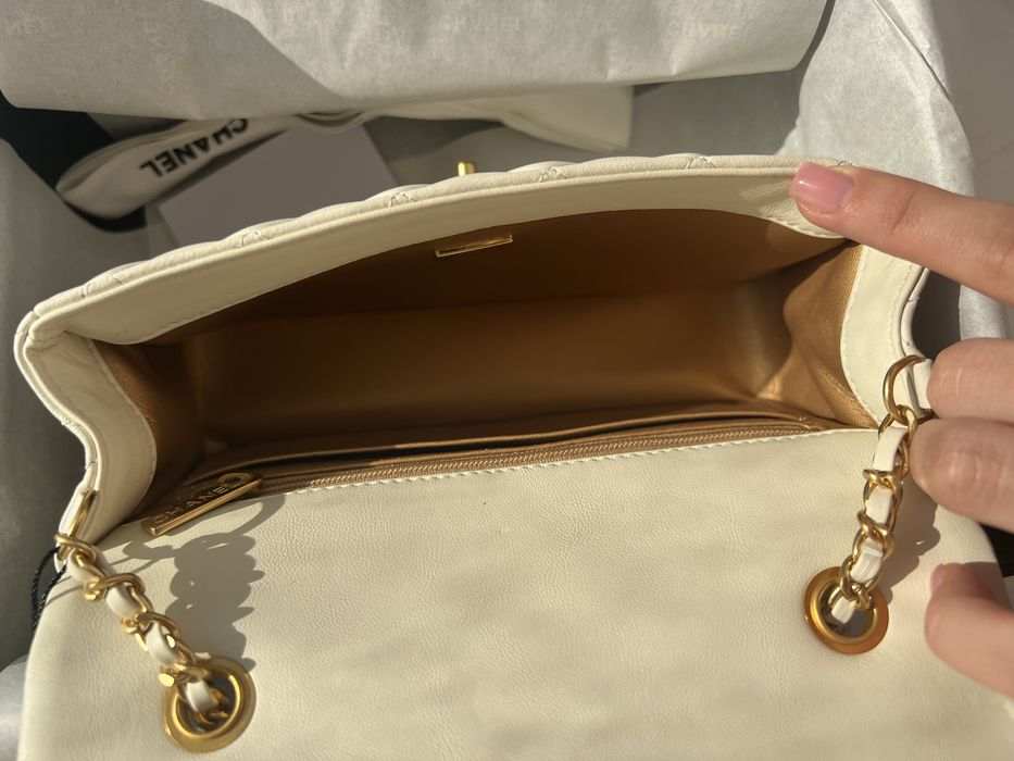 Сумка chanel біла