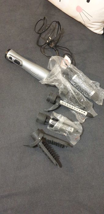 máquina multifunções para o cabelo