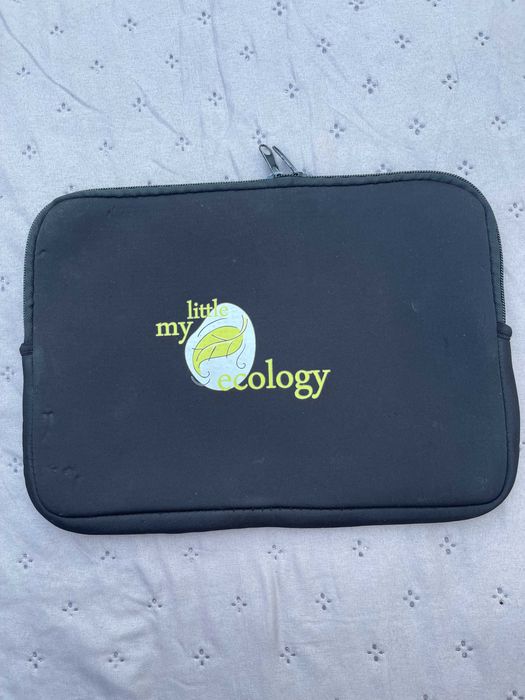 Etui na duży tablet 10" / Piankowe Czarne