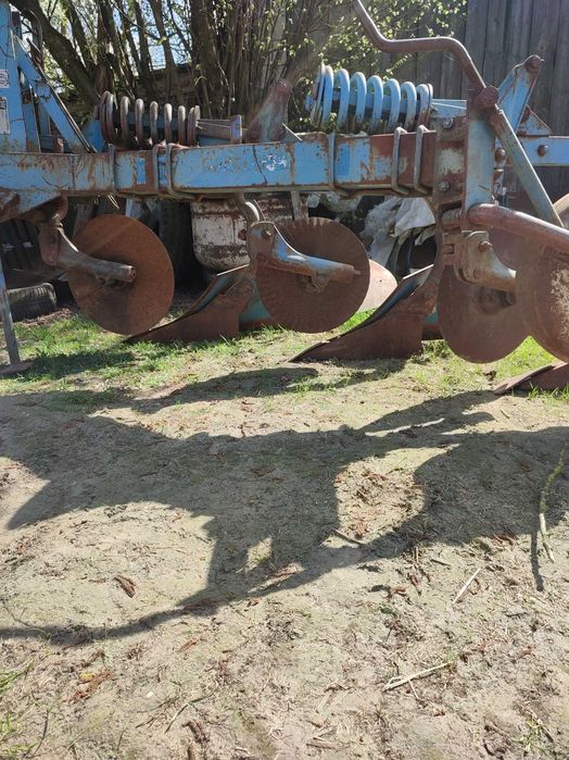 Pługi Fiskars 3 skibowe