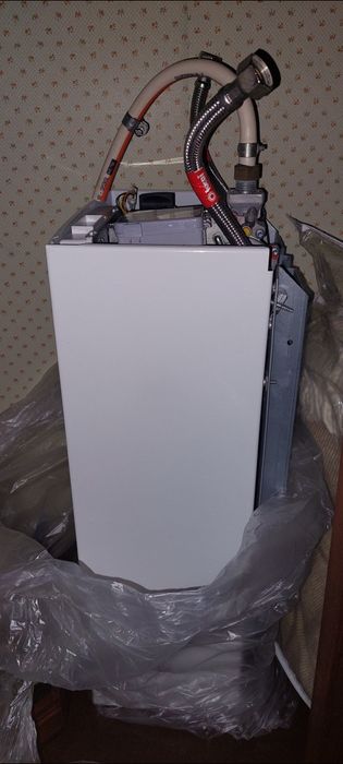 Esquentador Junkers  HydroBattery Plus WTD 11 KB 31