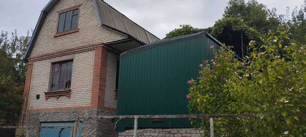 Продається дача в Грузевиці з комунікаціями