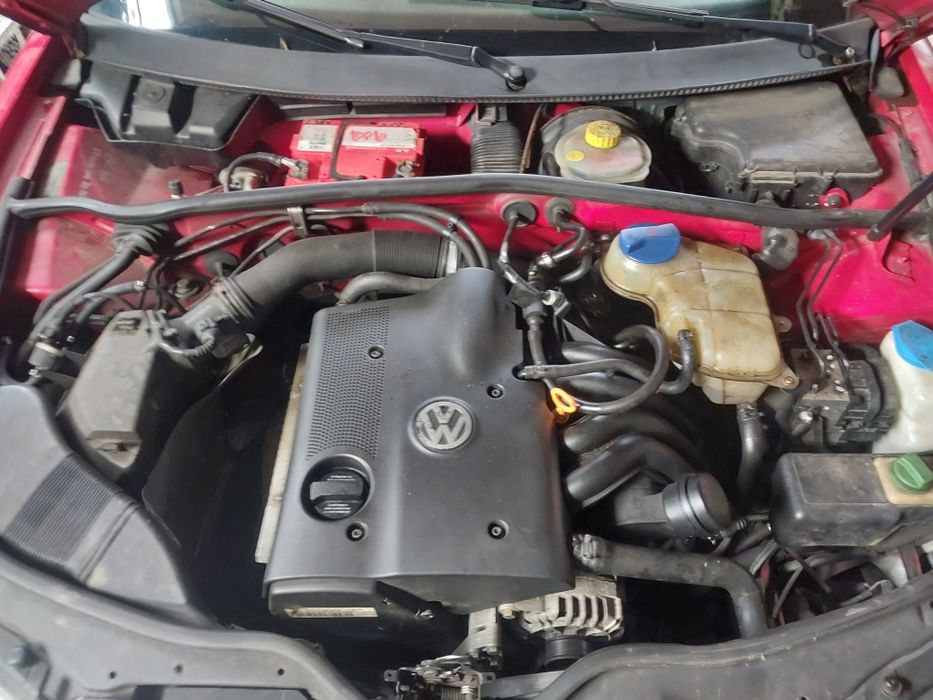 Stan BDB osłona pokrywa na silnik VW Passat B5 1.6B