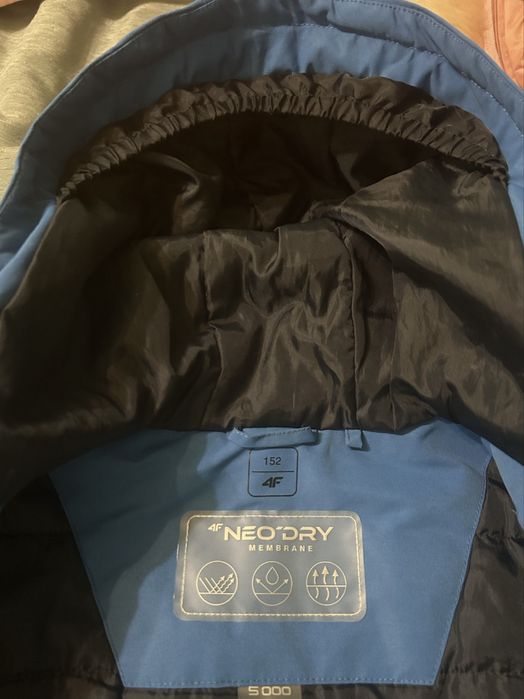 Куртка 4F демісезон(рання весна) розмір 152