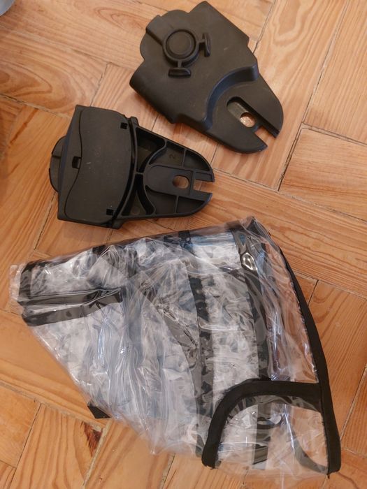 Ovinho bebe-confort / maxicosi com adaptadores e capa chuva