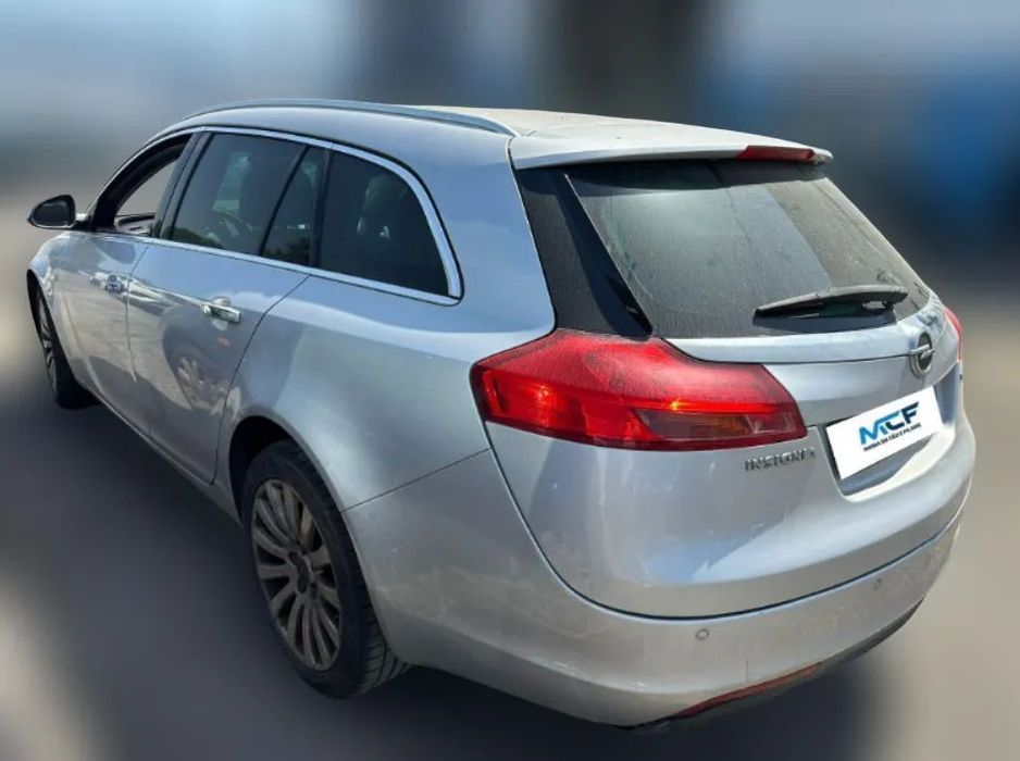 Opel Insignia A Sports Tourer 2.0 CDTI ref A20DTH de 2010 para peças