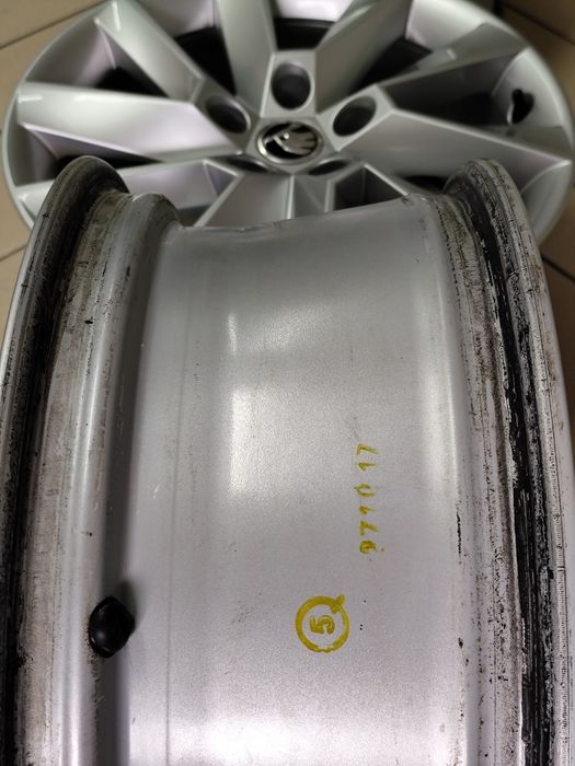 Диски R-17 5*112 7j et40 цо57,1 (Skoda, Volkswagen, Audi, Seat)