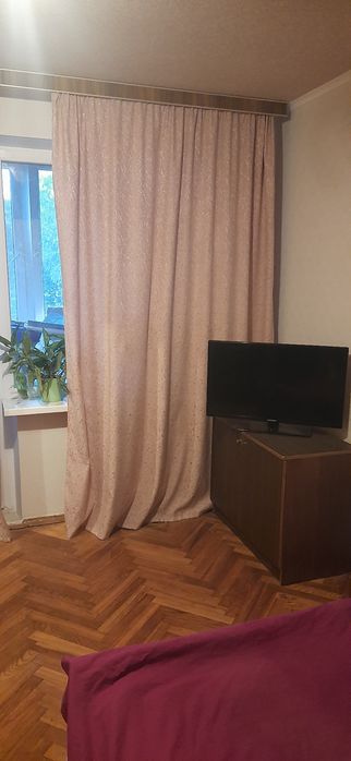 Сдаётся комната  для аккуратной и культурной девушки до 35 лет