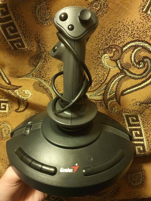 USB Джойстик Genius MaxFighter F-23U з вібровідгуком