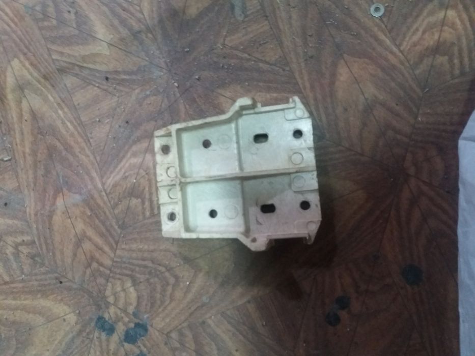 Продам на КТ6023. КТ6033 зап.части.