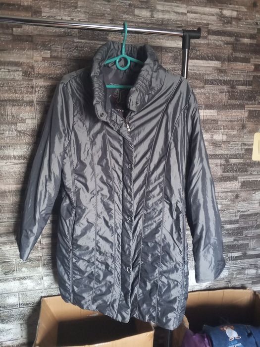 Kurtka damska r 44 pachy 102