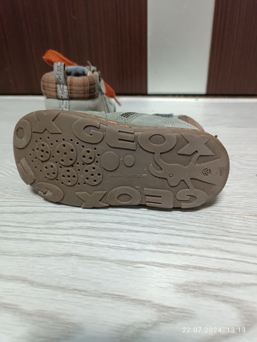 Продам чоботи дитячі