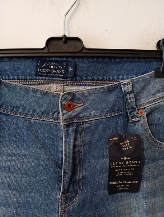 Rozciągliwe jeansy straight rozmiar 48 Lucky Brand