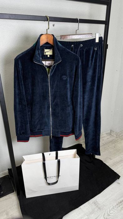 Спортивний костюм Gucci темно-синій костюм гуччі темно-синій чоловічий