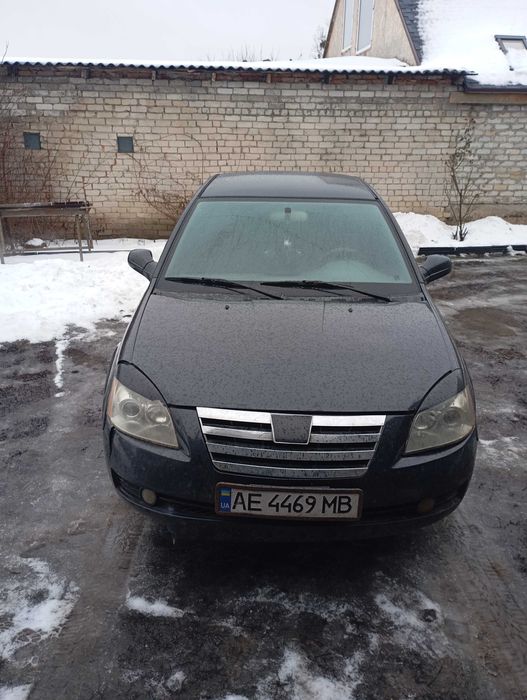 Чері Елара сідан