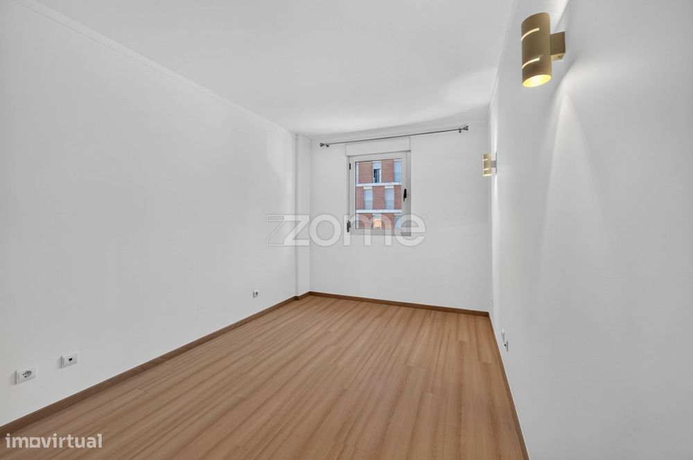 Apartamento T2 mobilado para arrendamento no Lumiar – Alta de Lisboa