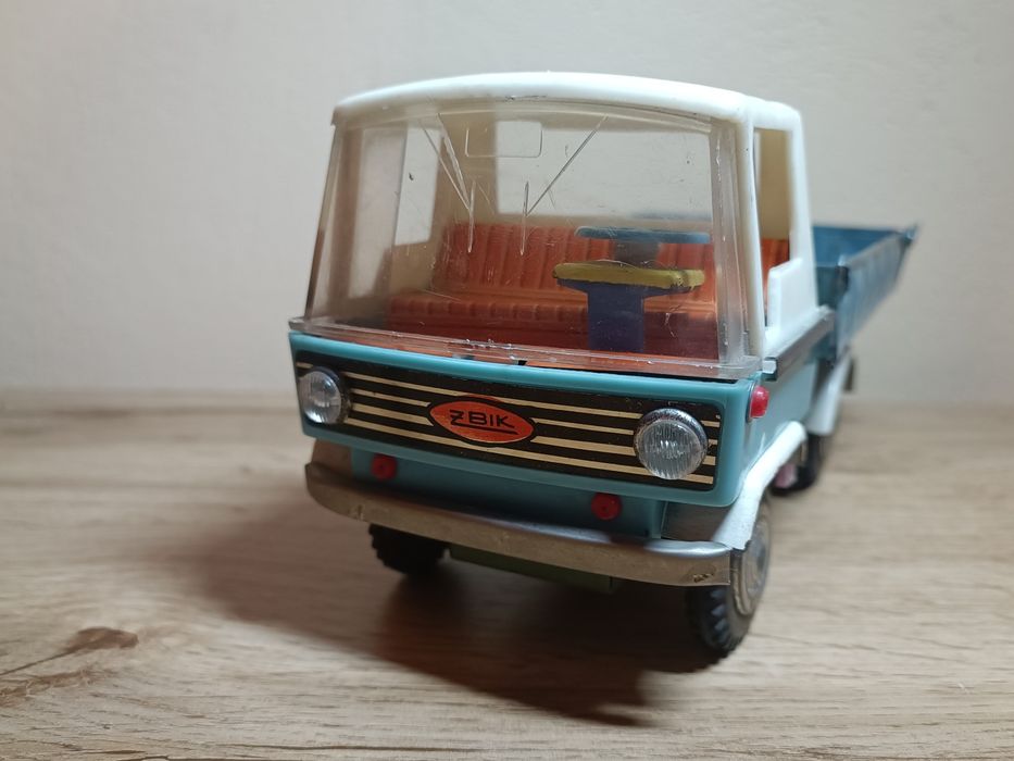 Zabawka PRL Żbik Stan Kolekcjonerski
