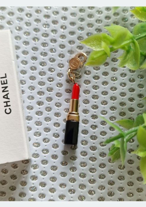 Śliczna miniaturka chanel