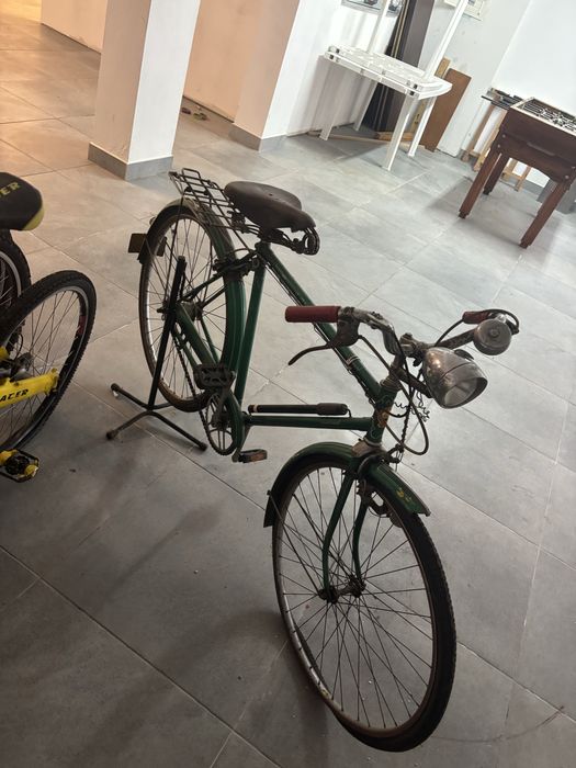 Bicicleta Pasteleira classica antiga