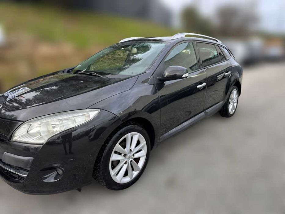 Renault Megane III Grandtour 1.5 dCi 110cv de 2009 Salvado
