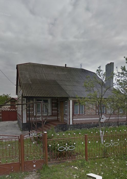 Продаж будинку в Почаєві
