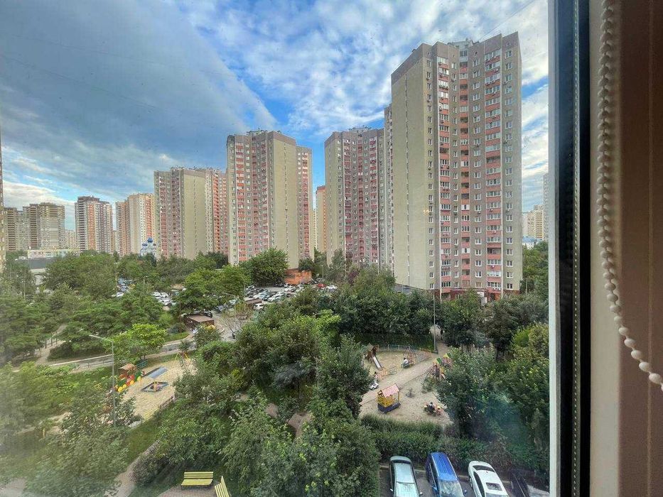 Продаж 3 кімн. квартири Урлівська вулиця, 38-А