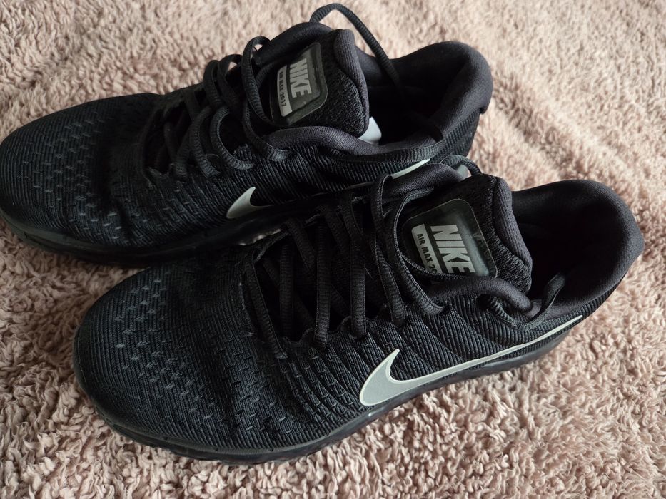 Czarne sneakersy Nike Air Max 2017