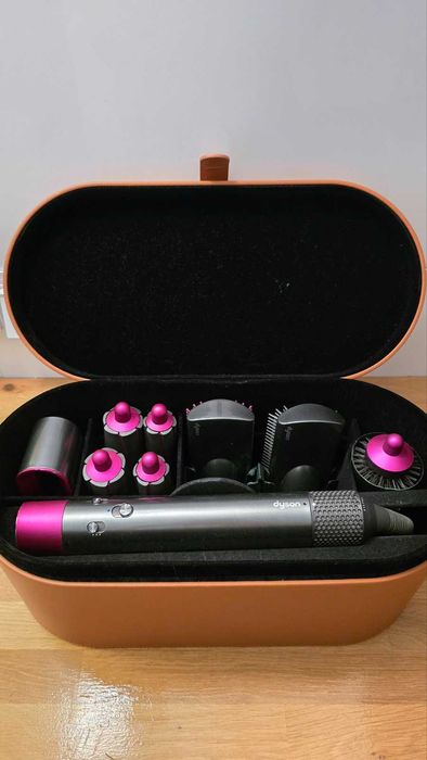 Dyson Airwrap kompletny z etui kupiony w Dyson Polska