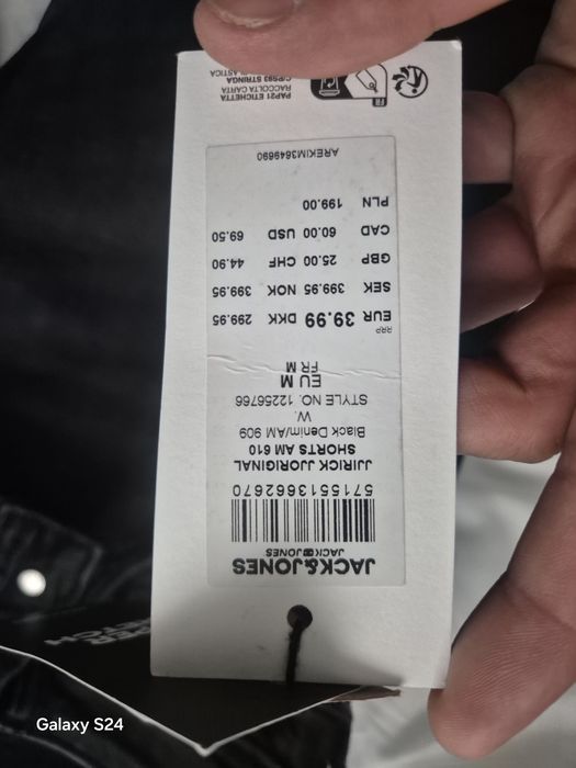 Spodenki  meskie rozm M  nowe