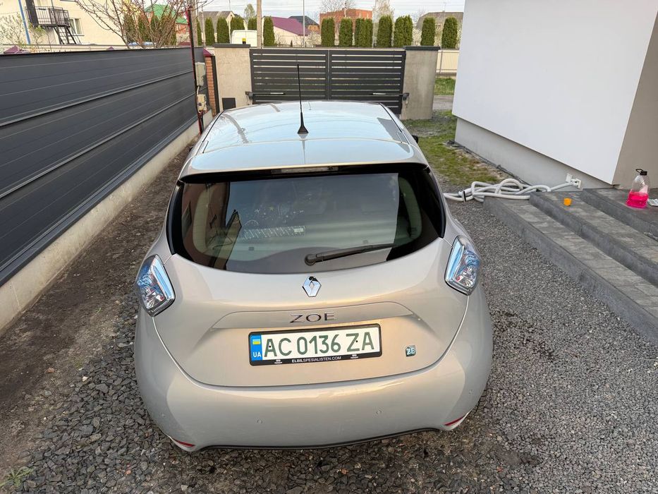 Продам Рено Зоя Зоє  reno Zoe  пробігу електромобіль електричне авто