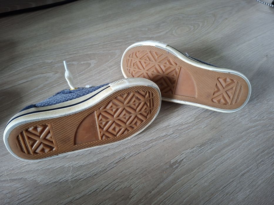 Trampki coccodrillo 26